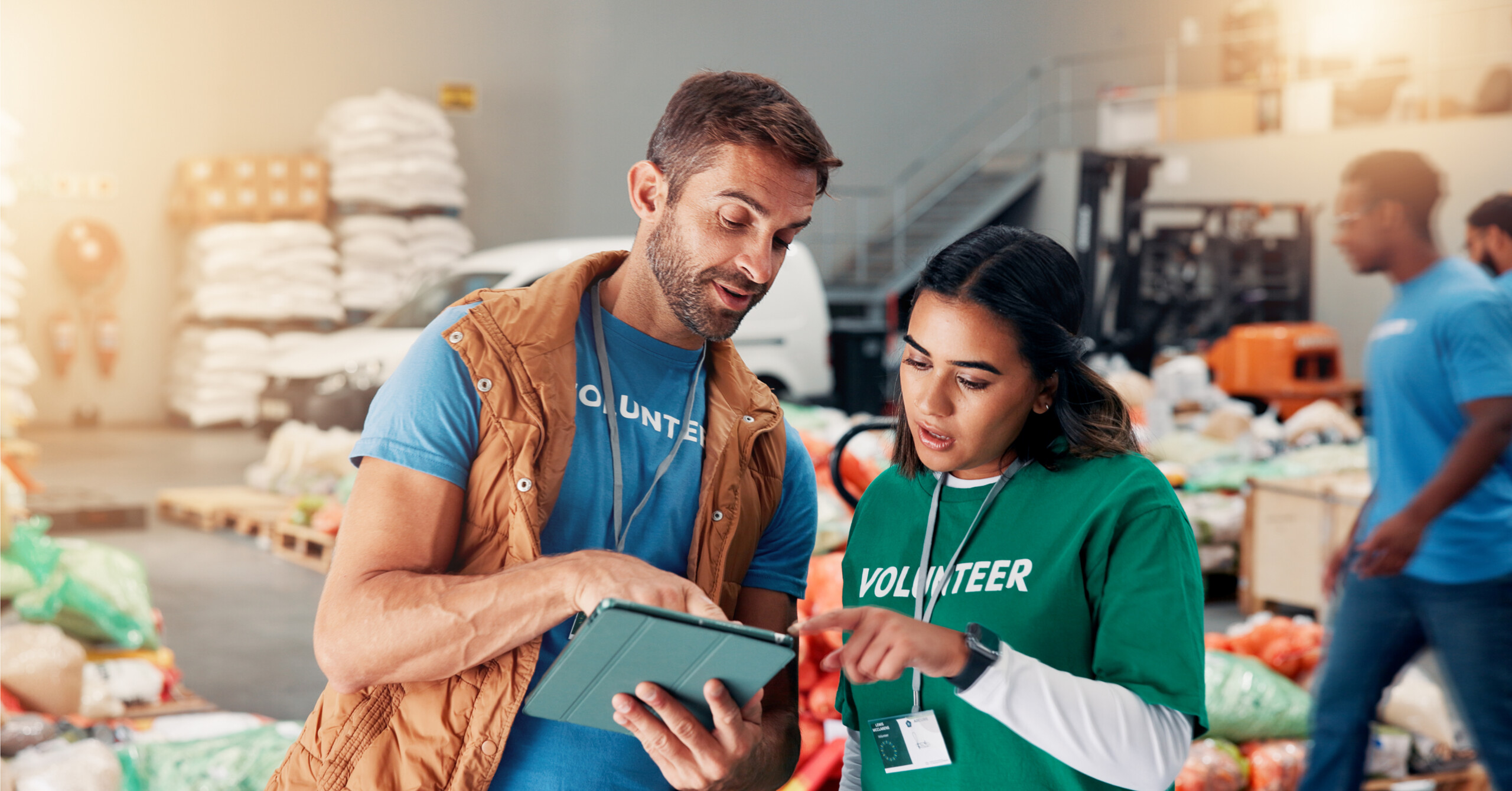 FinTech charity volunteers using technology
