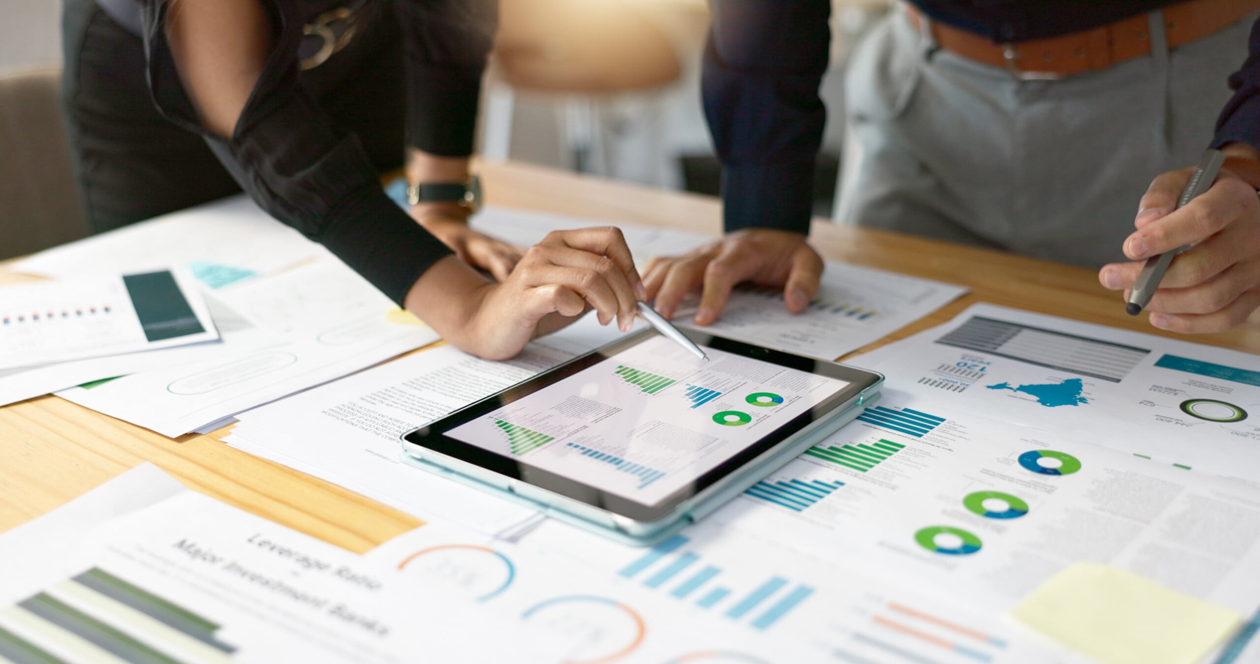 Business data analysis SaaS Award