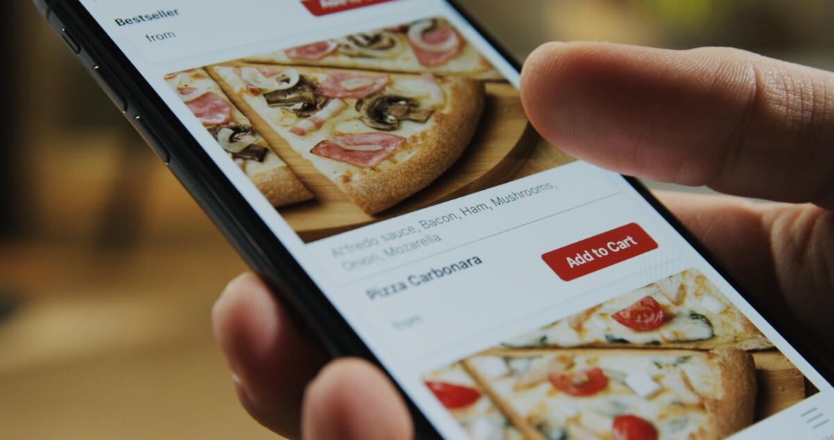 Choosing food on mobile smart phone app