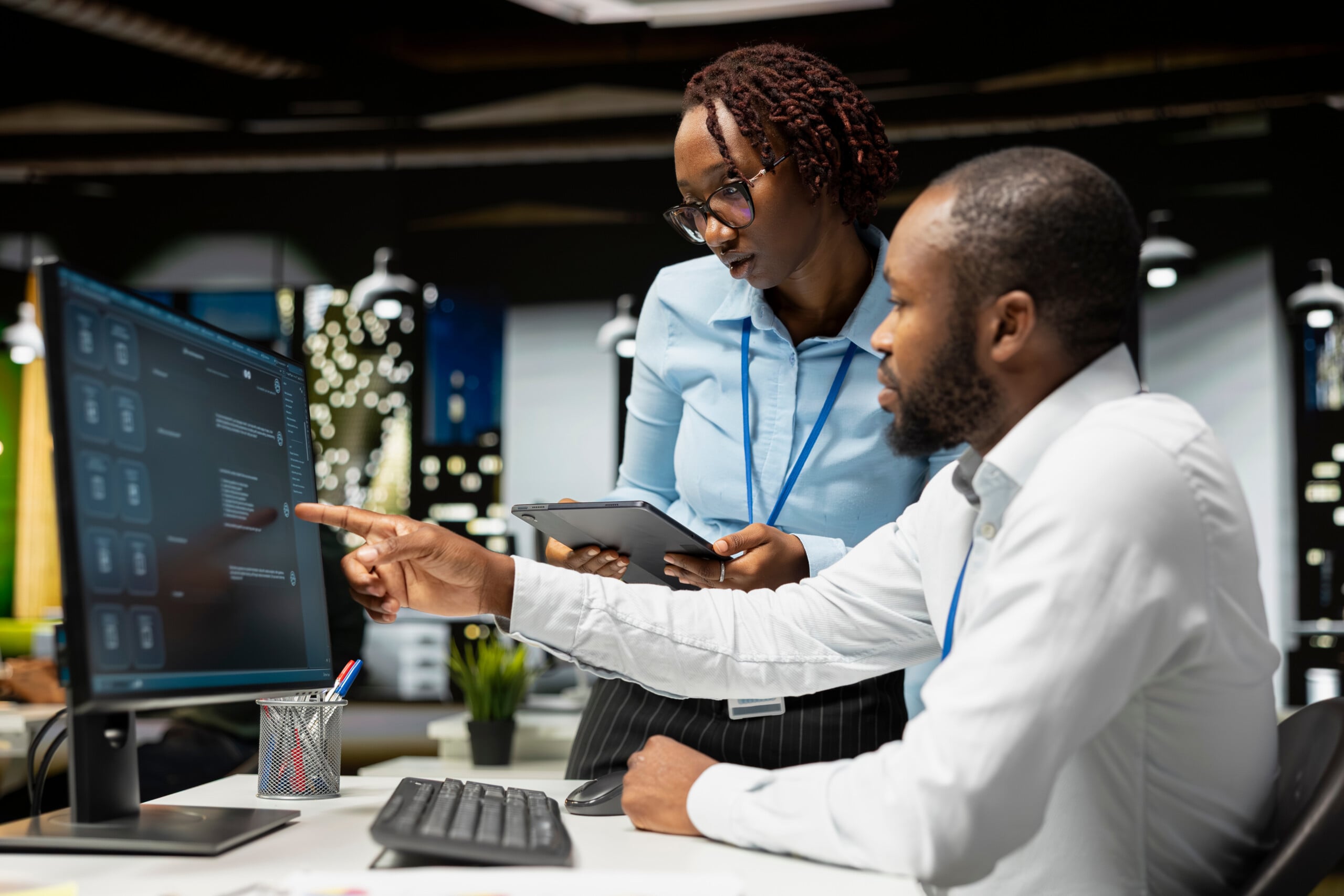 IT experts use online AI assistant to automate text generation