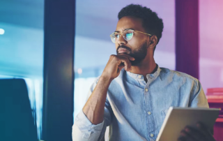 Awards_Article_AI_Fraud, Article 2, man